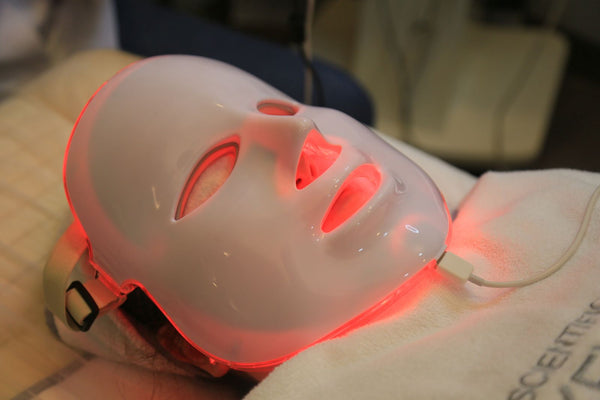 Máscara LED facial de fototerapia para el cuidado de la piel
